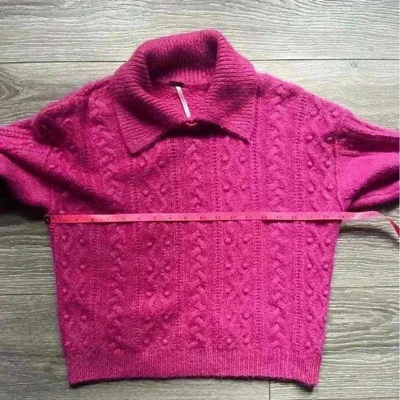 Free People Pink Long Sleeve Collared Warm Cable Knit Style Sweater Size S - Picture 7 of 7